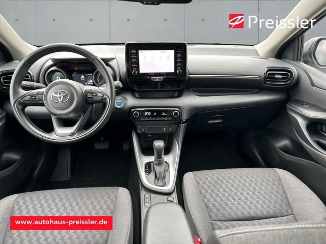 Toyota Yaris Hatchback Hybride Team D