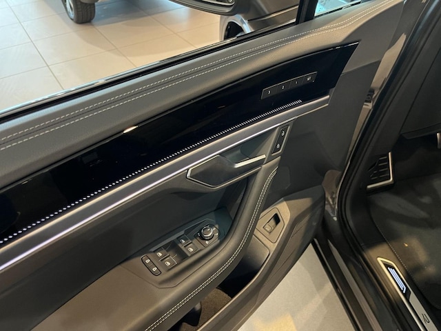 Volkswagen Touareg 4Motion R-Line