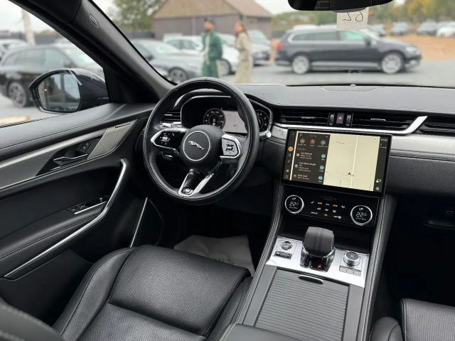 Jaguar F-Pace AWD R-Dynamic