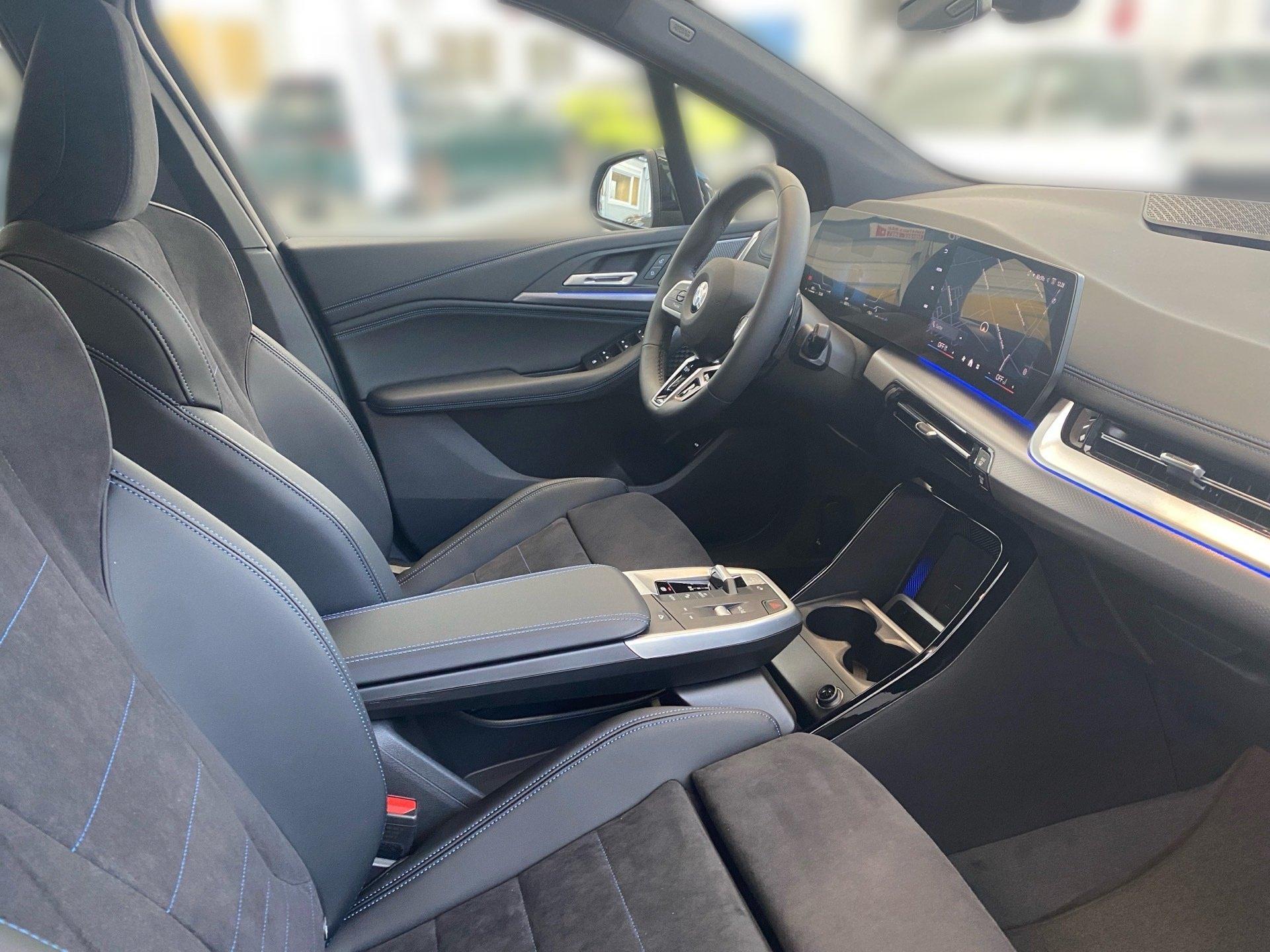 BMW 220 220i Active Tourer