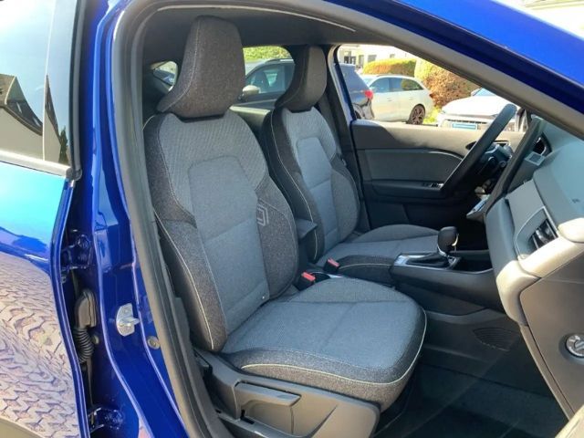 Renault Captur EDC Hybrid Techno