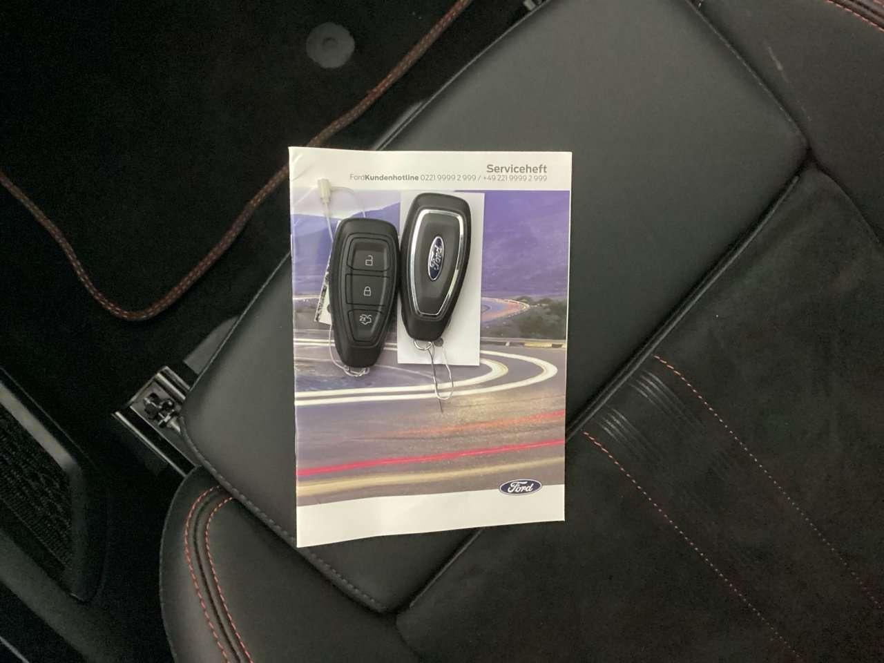 Ford Kuga AWD Hybrid ST Line X