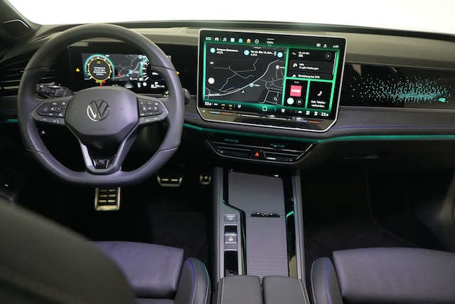 Volkswagen Passat 2.0 TSI DSG R-Line