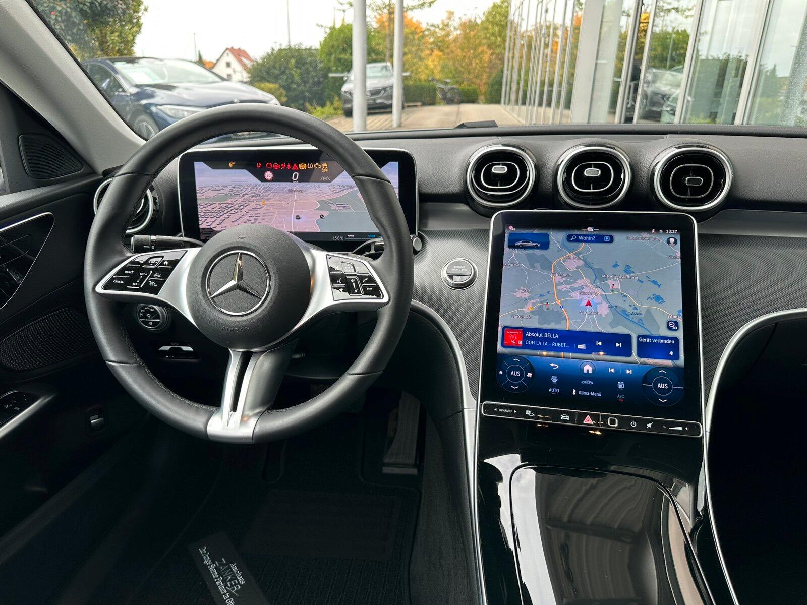 Mercedes-Benz C 200 AVANTGARDE Sedan