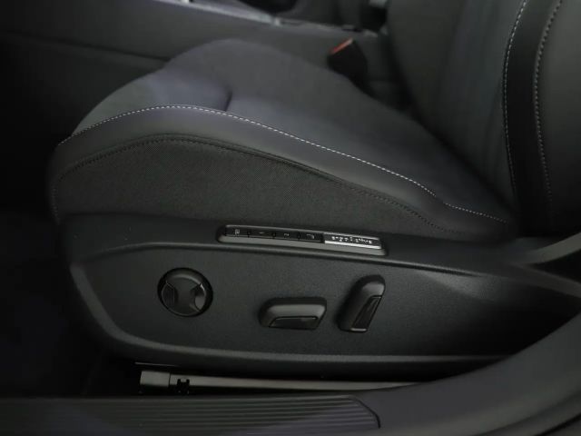 Volkswagen Golf Business DSG Variant