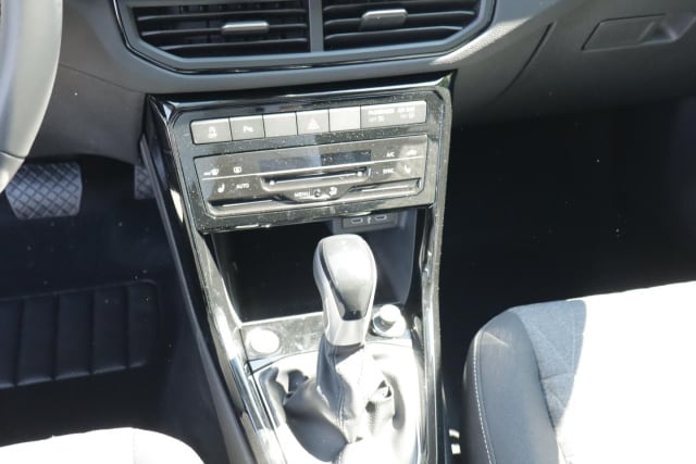 Volkswagen T-Cross T-Cross 1.0 TSI Life DSG LED Kamera App-Connect