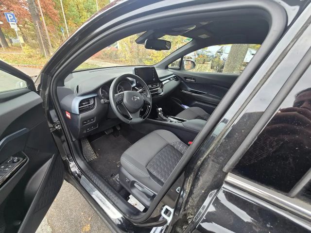 Toyota C-HR Hybride Team D