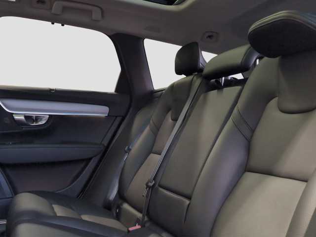 Volvo V90 Recharge T8