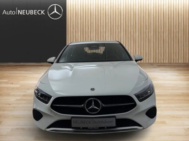 Mercedes-Benz A 180 Progressive