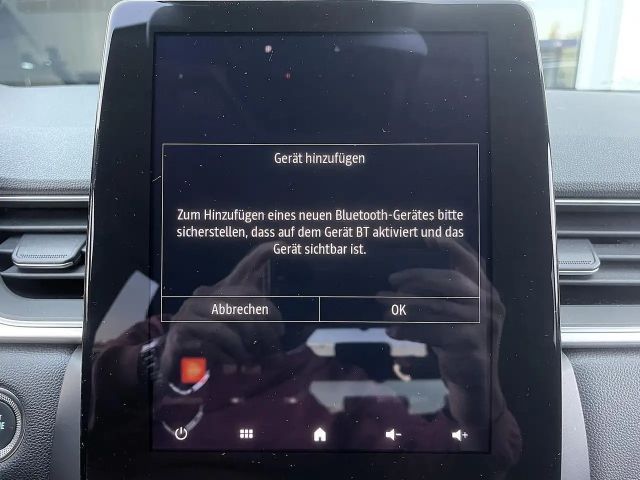 Renault Captur E-Tech EDC Intens