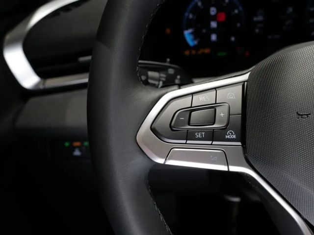 Volkswagen T-Roc 1.5 eTSI DSG Trendline