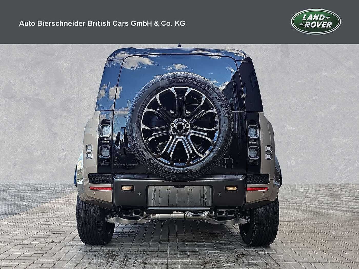 Land Rover Defender 110