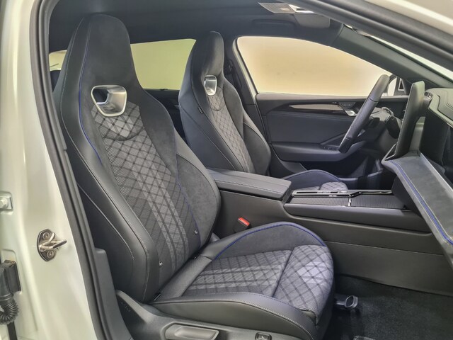 Volkswagen Passat Pano ACC STH