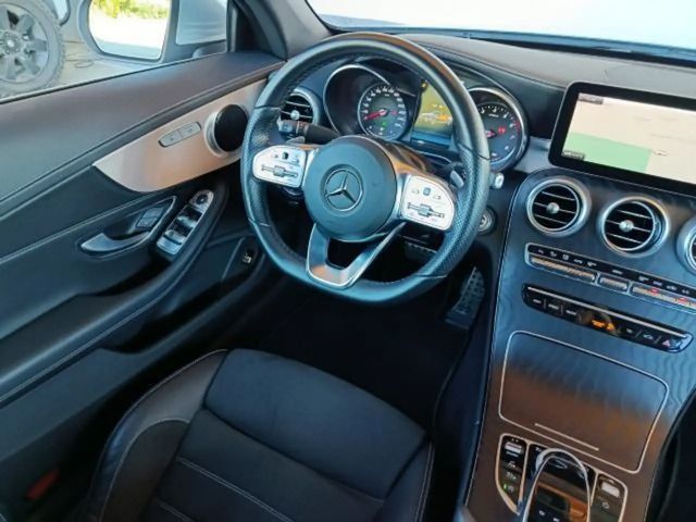 Mercedes-Benz C 180 AMG Line Cabriolet