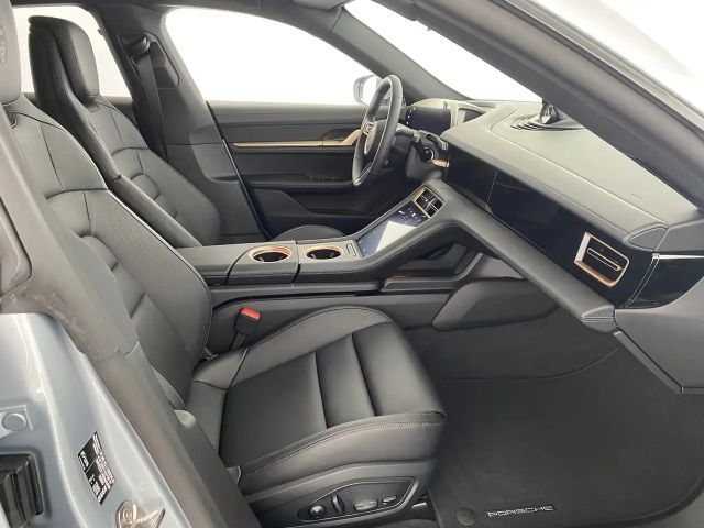 Porsche Taycan 4 Cross Turismo