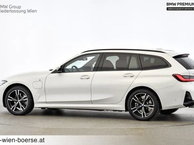 BMW 330 330e xDrive