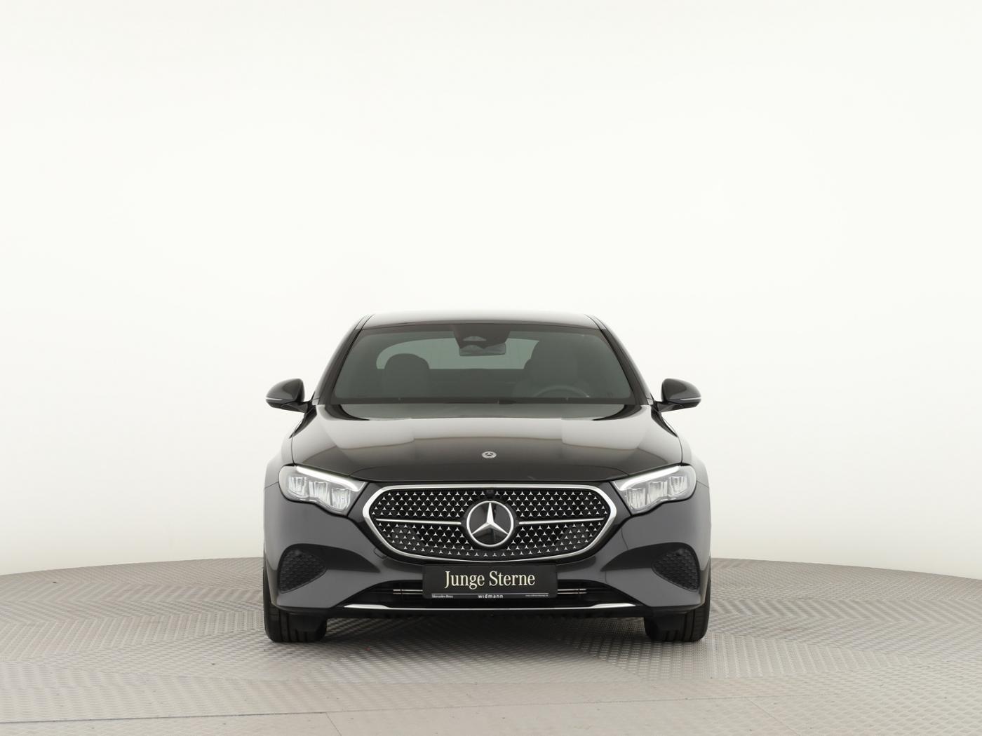 Mercedes-Benz E 200 AVANTGARDE Premium Sedan