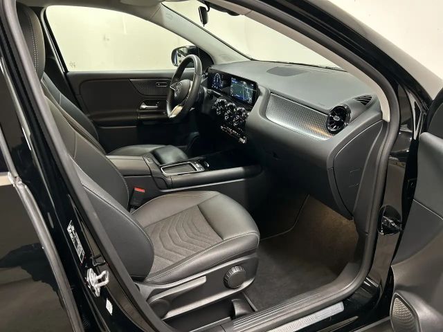 Mercedes-Benz GLA 180 Österreich-Edition *LED-HPS, 7G-DCT, Rückfahrkamer