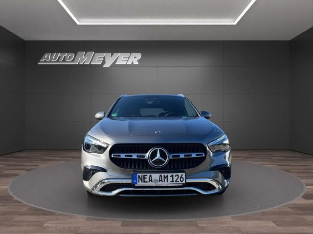 Mercedes-Benz GLA 180 Progressive
