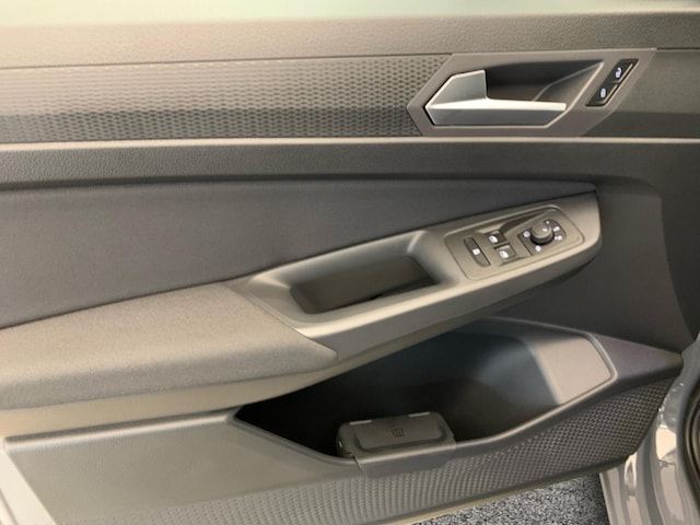 Volkswagen Caddy Caddy Edition 1.5  TSI *AHK*LED*NAVI*R-CAM*GRA*SHZ