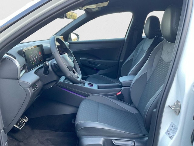 Volkswagen T-Roc 1.5 eTSI DSG R-Line