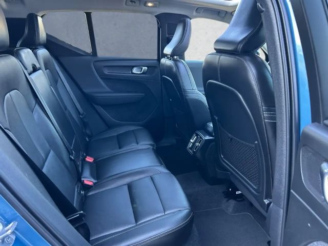 Volvo XC40 Dark Plus