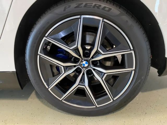 BMW 520 520d M-Sport Sedan