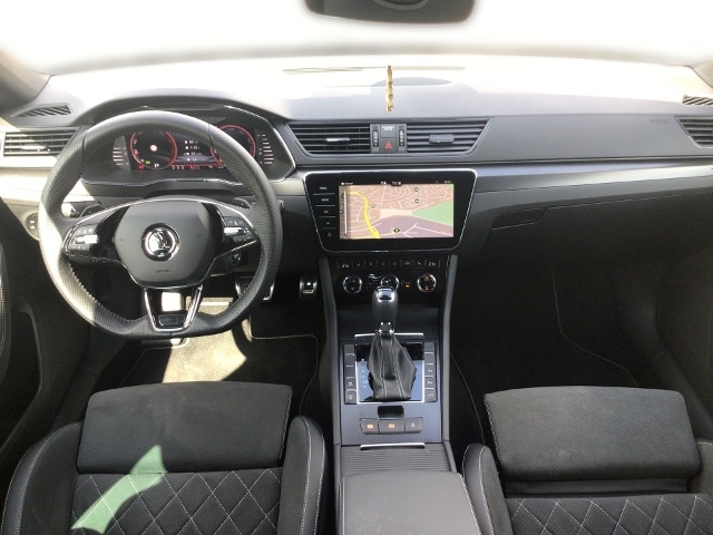 Skoda Superb 2.0 TDI Combi