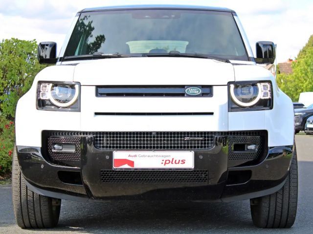 Land Rover Defender 110 Dynamic SE