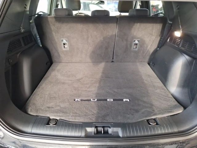 Ford Kuga Plug in Hybrid Titanium