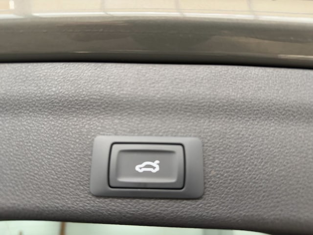 Audi S6 Avant Quattro