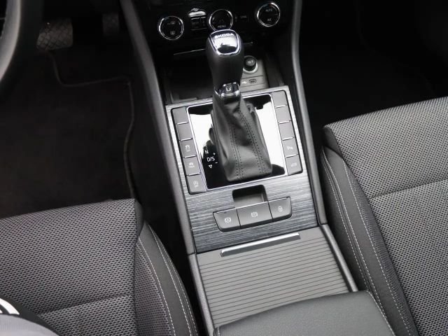 Skoda Superb 2.0 TDI 4x4 Combi Style Style