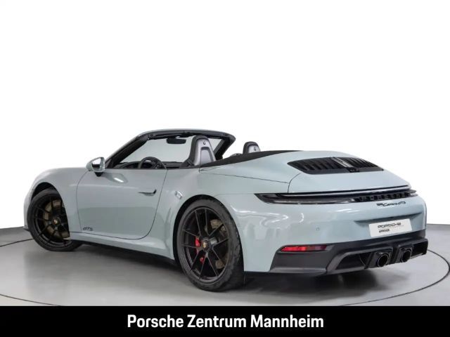 Porsche 992 Cabrio Carrera GTS
