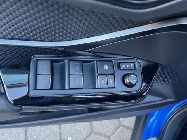 Toyota C-HR Hybride Team D