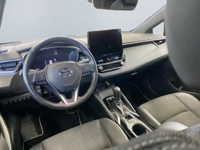 Toyota Corolla Hybride Team D