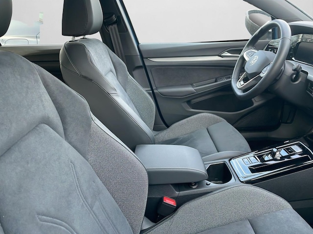 Volkswagen Golf 1.5 eTSI DSG Golf VIII