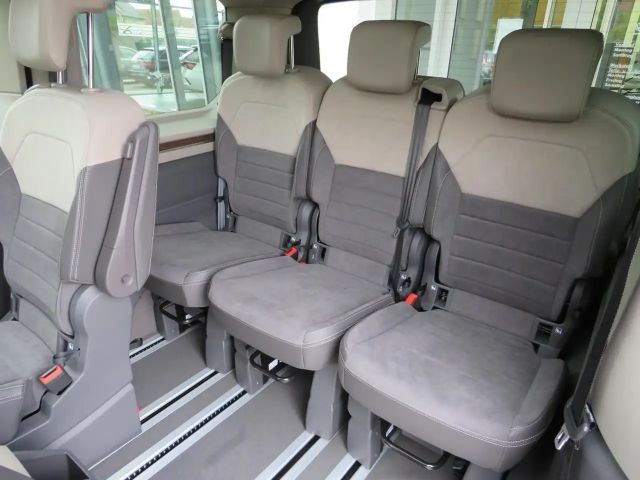 Volkswagen Multivan 2.0 TDI DSG Style T7