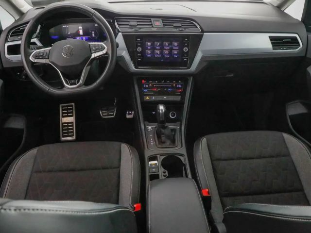 Volkswagen Touran 1.5 TSI DSG