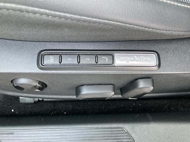 Volkswagen Golf 1.5 eTSI DSG Golf VIII Variant