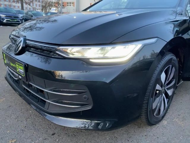 Volkswagen Golf 1.5 eTSI Golf VIII