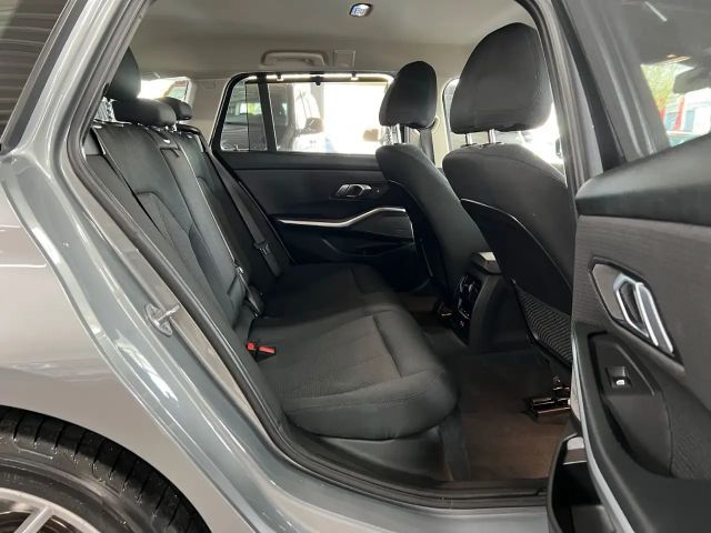 BMW 318 318d Touring