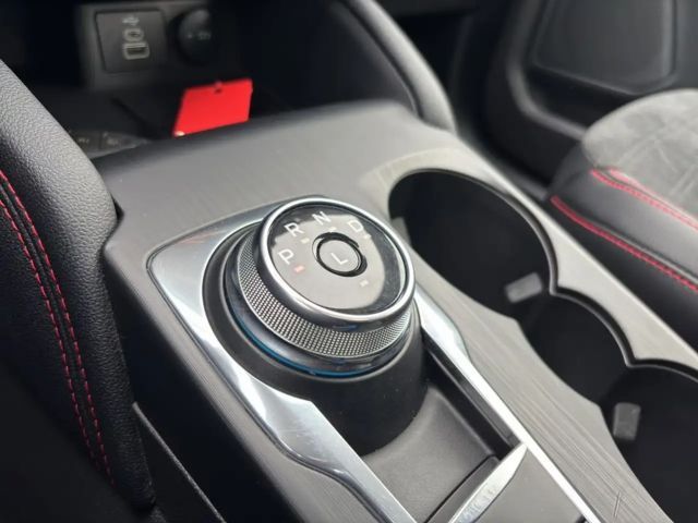 Ford Kuga Plug in Hybrid ST Line X