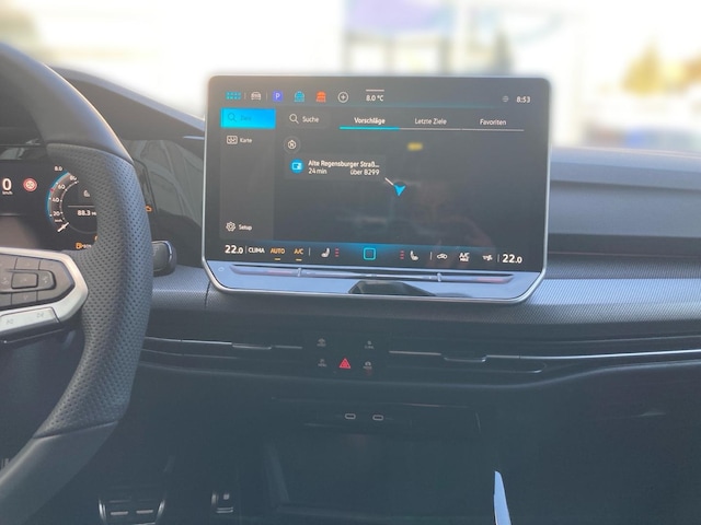 Volkswagen Golf 1.5 eTSI DSG