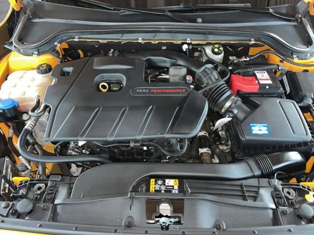 Ford Focus EcoBoost ST Line