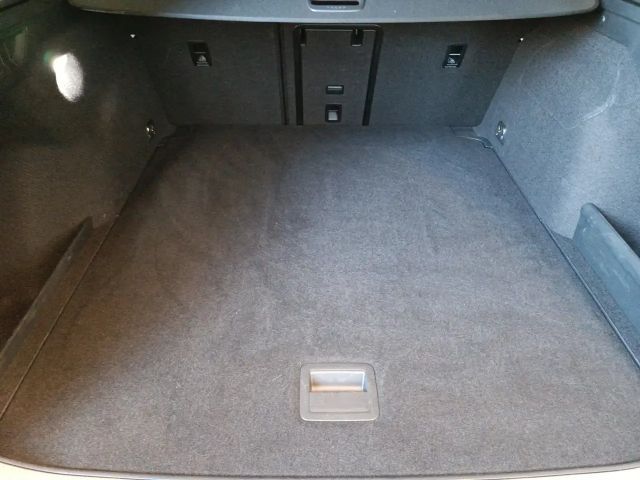 Volkswagen Passat 1.5 eTSI Business DSG