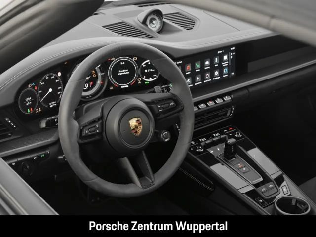 Porsche 992 4 Coupé GTS Targa