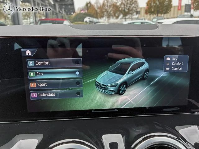 Mercedes-Benz GLA 180 Progressive