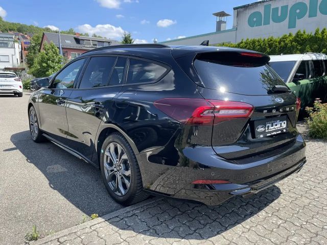 Ford Focus EcoBoost ST Line Wagon