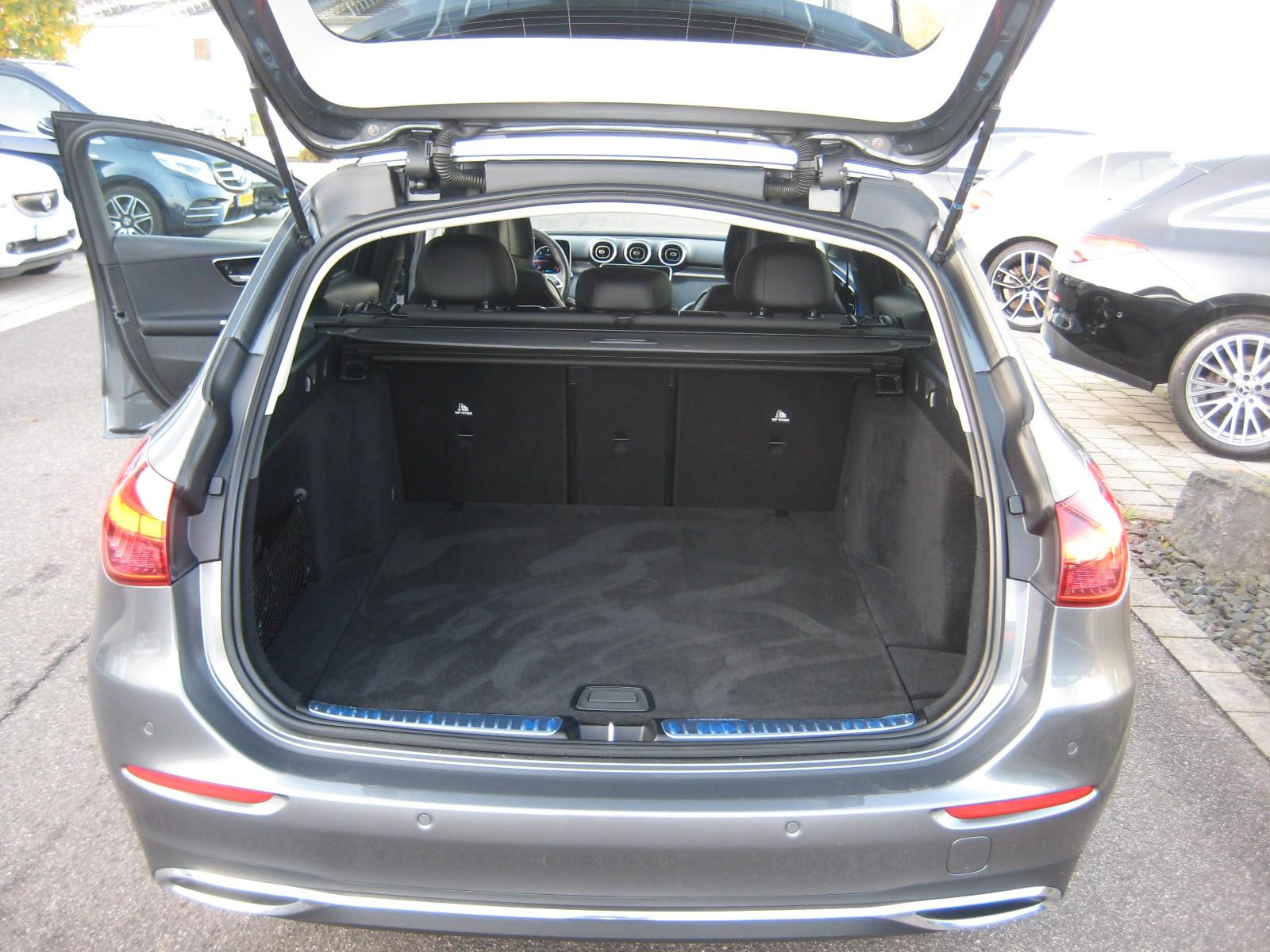 Mercedes-Benz C 220 AVANTGARDE C 220 d Estate