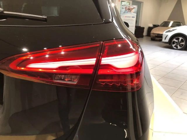 Mercedes-Benz A 180 AMG Line